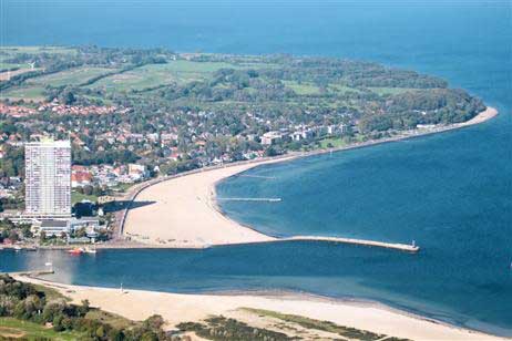 Überblick über die Strandpromenade mit anschließendem Bereich des Grünstrandes und des Projektgebietes. Foto: KARL ERHARD VÖGELE