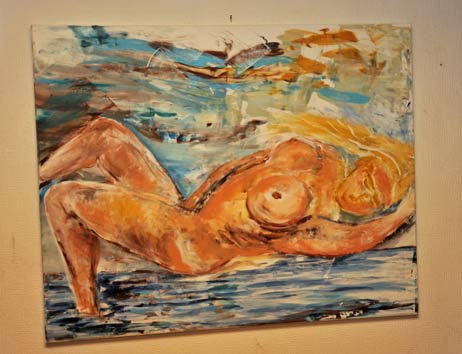 Soll ebenfalls auf der Ausstellung gezeigt werden: Ute Bünnings »Liegende im Wasser«. Gewagtere Bilder müssen zuhause bleiben. Foto: <b>TA</b>