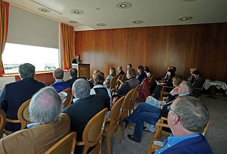 Der Verkaufsstart des neuen Magazins wurde von viel Medieninteresse begleitet, von Print und Online bis Rundfunk und Fernsehen. Fotos: <b>KARL ERHARD VÖGELE</b>