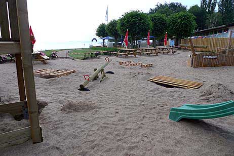 Der neu entstehende Kinder(Abendteuer)spielplatz auf der Hermannshöhe. Sicher wird er bald bespielbar sein. Noch sind Arbeiten notwendig und man sollte ihn nicht betreten. Fotos:<b> Karl Erhard Vögele</b>