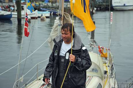 Nach einer Ehrenrunde im Fischereihafen machte Ingo Gorodiski fest und beendete damit seine rund fünfmonatige Tour rund um die Ostsee. Fotos: <b>TA</b>