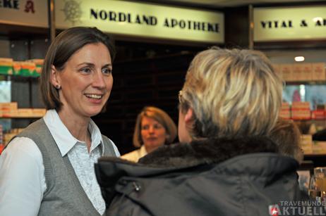 Susanne Hahn ist als neue Filialleiterin der Nordland-Apotheke in Travemünde schon gut bekannt. Fotos: <b>TA</b>