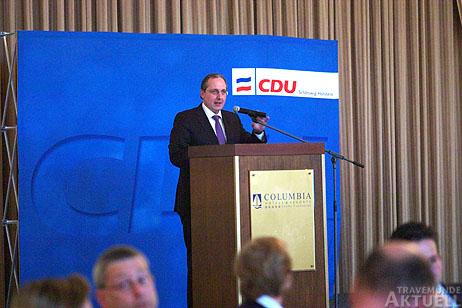 Der CDU-Landesvorsitzende und Spitzenkandidat für die Landtagswahlen Jost de Jager war am Montagabend beim Labskausessen der CDU Travemünde zu Gast. Fotos: <b>KARL ERHARD VÖGELE</b>