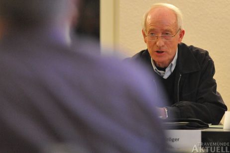 Hans Kröger aus Travemünde, bekannt aus dem Travemünder Ortsrat und dem Kurbetriebs-Ausschuss, tritt in Kücknitz (Wahlkreis 23) an. Foto: <b>ARCHIV TA</b>