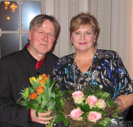 Angela Nick, Mezzosopran und Olaf Silberbach, Klavier zeigten ihre Meisterschaft auf einer Basis von über 30 gemeinsamen Liederabende. Foto: <b>KAMMERMUSIKFREUNDE</b>