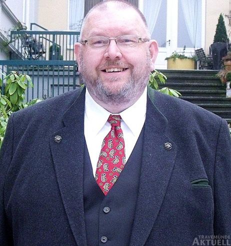 Will die Finanzen aus dem Aufgabenbereich des Bürgermeisters auslagern: BfL-Spitzenkandidat Marcel Niewöhner. Foto: <b>BFL</b>