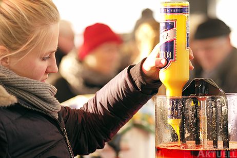 Wärmende Speisen und Getränke waren am Neujahrstag begehrt im Neujahrsgarten. Fotos: <b>KARL ERHARD VÖGELE</b>