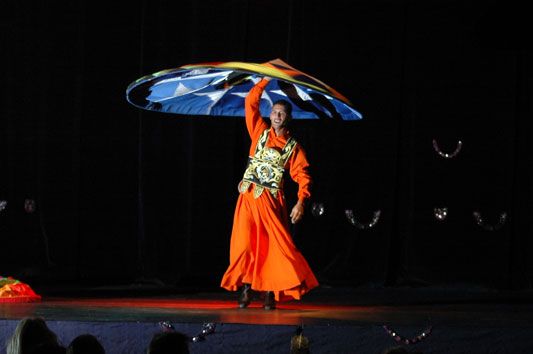 Der Auftritt von Derwischtänzer Shinouda Ayad ist einer der vielen Höhepunkte des Festivals. Foto: <b>VERANSTALTER</b>