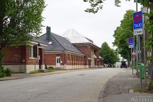 Hier warten schon lange keine Taxis mehr: Die zwei Plätze in der Vogteistraße bieten zu wenig Kundschaft. Das können Urlauber aber nicht wissen. Foto: <b>TA</b>