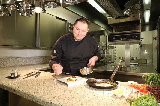 Tommy Hobeck ist neuer Executive Chef im ATLANTIC Grand Hotel Travemünde. Foto: <b>Atlantic Grand Hotel Travemünde</b>