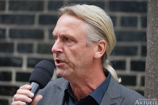 Detlev Stolzenberg ist Fraktionsvorsitzender der Unabhängigen. Besonderer Kritikpunkt der Wählergemeinschaft: Im geplanten Wohngebiet Neue Teutendorfer Siedlung sind bis auf 87 Sozialbauwohnungen keine weiteren Mietwohnungen vorgesehen. An deren Stelle treten 197 Eigentumswohnungen. Foto: <b>ARCHIV TA</b>
