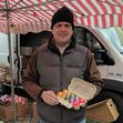 Zum Artikel Abstand halten beim Einkauf auf dem Wochenmarkt!