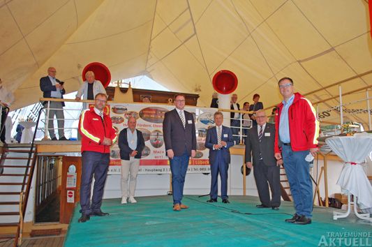 Thomas Becker, Uwe Kirchhoff, Jan Lindenau, Bernd Jorkisch, Claus Schlie und Henning Otto (v.l.n.r). Foto: <b>DLRG LÜBECK</b>