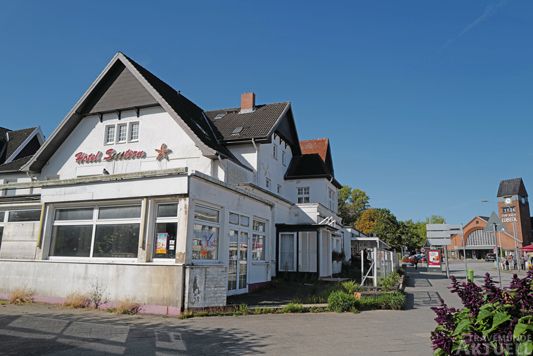 Neubau statt Schandfleck: Das alte »Hotel Seestern« unweit des Strandbahnhofes soll endlich abgerissen werden. Foto: <b>KARL ERHARD VÖGELE</b>