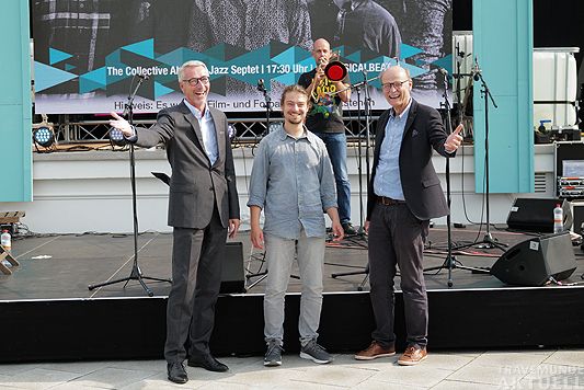 Freuen sich über den Erfolg in Travemünde: Hoteldirektor Kay Plesse (links), Marc Tietz von der Organisation und Festival-Leiter Hans-Wilhelm Hagen. Fotos: <b>KARL ERHARD VÖGELE</b>