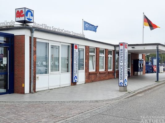 Das 9-Euro-Ticket ist in Travemünde ab 23.05.2022 im Service Center bei der Priwall-Fähre erhältlich. – Foto: TA
