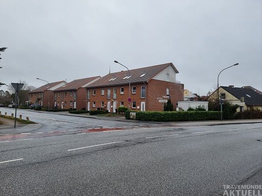 Am Anfang der Vogteistraße kam es am 30. November 2022 zu einem Unfall mit einem Linienbus. Die Polizei sucht Zeugen. Foto <b>TA</b>