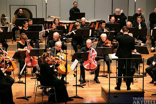 Das Lübecker Kammerorchester präsentiert Opernwerke.