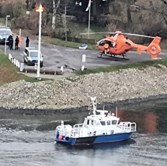 Toter Mann aus Wasser am Priwallhafen geborgen