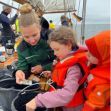 Lernen unter Segeln: Trash Hero Lübeck und HOTSPOT28 auf Umwelt-Bildungstörn mit der Hansine