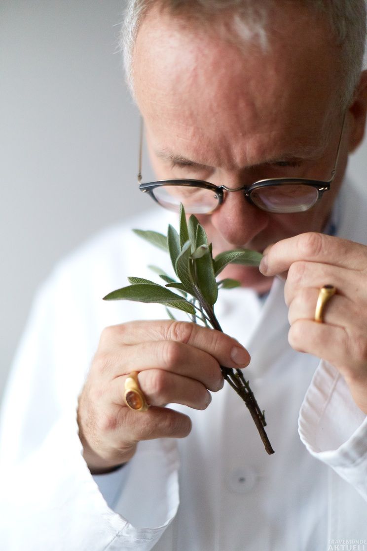 Apotheker Marcus Niendorf widmet sich nach der Schließung der Löwen-Apotheke künftig ganz der Weiterentwicklung der Löwen-Manufaktur. Foto: Löwen-Manufaktur GmbH & Co. KG