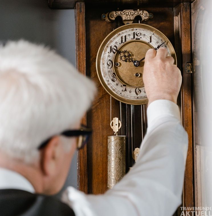 Eine Stunde zurück: In der Nacht zum Sonntag, 25. Oktober, werden die Uhren um 3 Uhr auf 2 Uhr zurückgestellt. Damit beginnt wieder die Winterzeit. Foto: tima-miroshnichenko/pexels